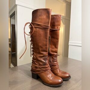 Free Bird Coal Cognac Boots